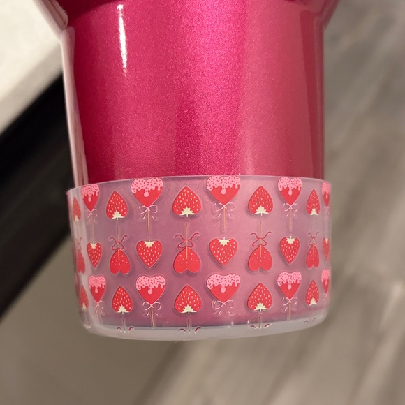 40 Oz Stanley Berry Pink Tumbler with Handle - Picture 7 of 7